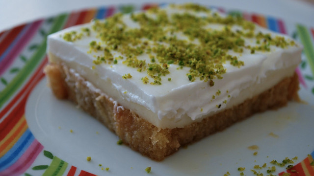 Yiyen hangi pastaneden aldın diye soracak tam kıvamında etimek tatlısı tarifi - Resim: 1