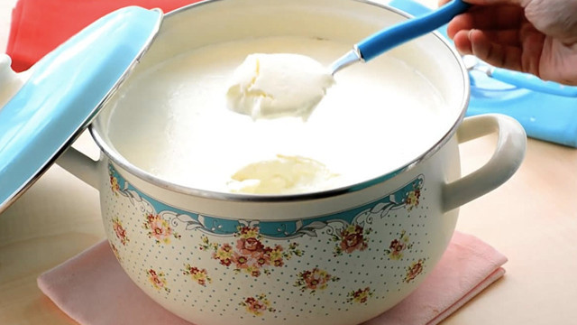 Taş gibi yoğurt mayalamanın püf noktası burada! Sulanmaması için bunu yapın - Resim: 1