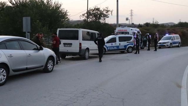 DENİZLİ'de oto tamircisinin sır ölümü! Kadın sürücüye yardıma gitmişti - Resim: 0