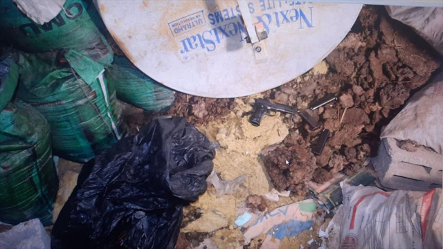 Hakkari'de zırhlı polis aracına ateş açan teröristler yakalandı - Resim: 0