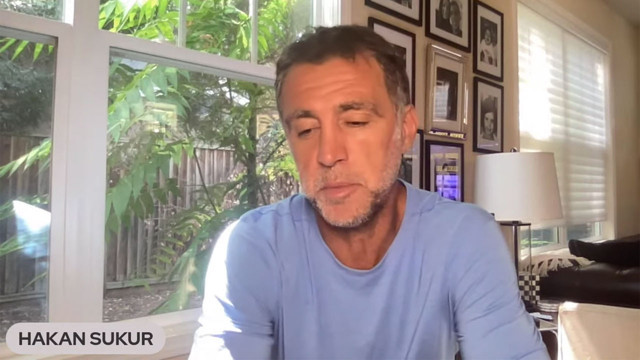 Hakan Şükür'ü mal mal dinlediler! Beş parasız kalmış kahır çekiyormuş Fethullah Gülen lafları garip - Resim: 1