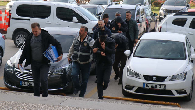 Bolu'da üç hırsız 11 villayı soydu 2 milyon liralık vurgunda pes dedirten olay - Resim: 1