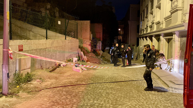 Doğalgaz borusunu patlatan işçiler kaçtı! Gaz kokusu tüm mahalleyi sardı - Resim: 2