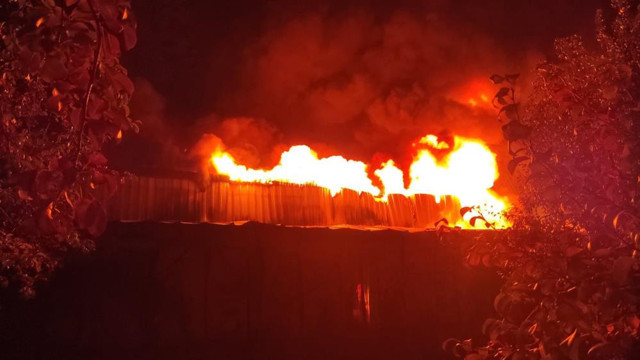 Bursa'da soğuk hava deposunda büyük yangın: 5 kişi yaralandı - Resim: 5