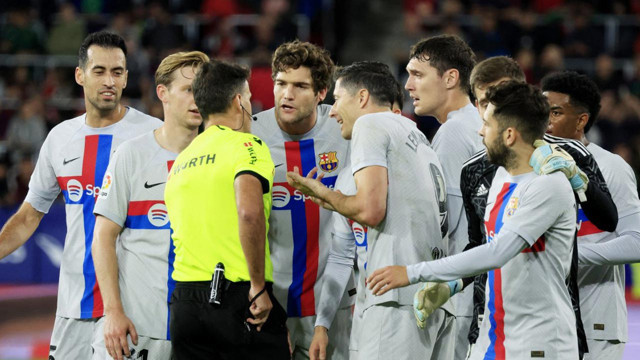 Futbolu bıraktı cezadan kurtulamadı! Olaylı veda sonrası Pique'nin cezası belli oldu - Resim: 0