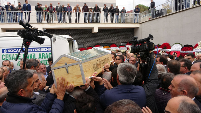 Kemal Kılıçdaroğlu’nun kardeşi Celal Kılıçdaroğlu son yolculuğuna uğurlandı - Resim: 2