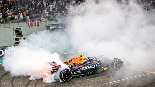 Vettel son yarışına çıktı! Formula 1'de şampiyon Max Verstappen oldu - Resim: 3