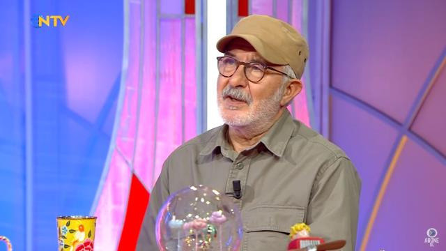 Annesi intihar etmişti! Ünlü oyuncu Ali Sürmeli ilk kez konuştu: "Kendi oyunculuğundan bıkıp intihar etti" - Resim: 0