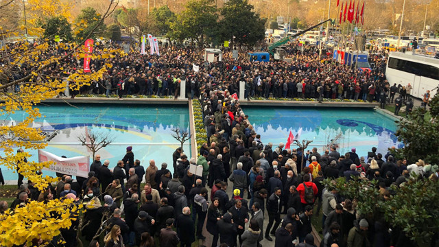 İstanbul Saraçhane canlı yayınla izleyin! Ekrem İmamoğlu çağırmıştı - Resim: 0