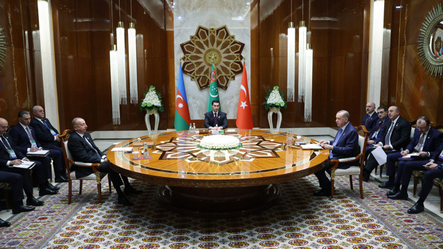 Üçlü zirve sonrası 25 maddelik ortak bildiri! Türkiye, Türkmenistan ve Azerbaycan'dan enerji vurgusu! - Resim: 0