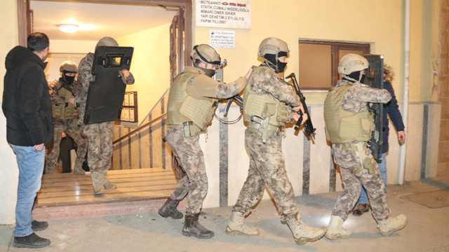 Eskişehir'de özel harekatı harekete geçirdi! Saklandığı çatıda kıskıvrak yakalandı - Resim: 0