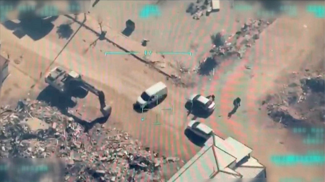 Gaziantep'te enkazdan hırsızlık yapan şüpheliler İHA ile tespit edildi - Resim: 0