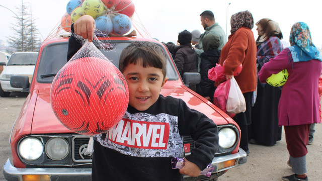 Gördüğü rüyanın etkisinde kaldı, 1985 model aracıyla Kahramanmaraş'a geldi - Resim: 1