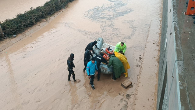 Adıyaman ve Şanlıurfa'da sel felaketi! Can kaybı büyüyor! Bodrumdan 5 kişinin cesedi çıktı - Resim: 2