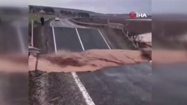 Şanlıurfa ve Adıyaman'da sel! 10 kişi hayatını kaybetti kayıplar var felaket büyüyor - Resim: 0