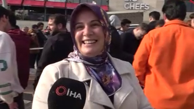 TOGG Bursa'da görücüye çıktı; eşi gözünü karartmış "Ben de almasını isterim" - Resim: 0