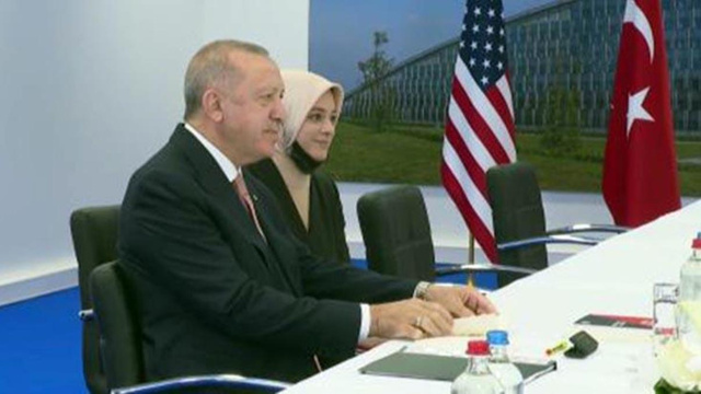 Cumhurbaşkanı Erdoğan, Merve Kavakçı'yı görevden aldı! Resmi Gazete'de yayınlandı - Resim: 2