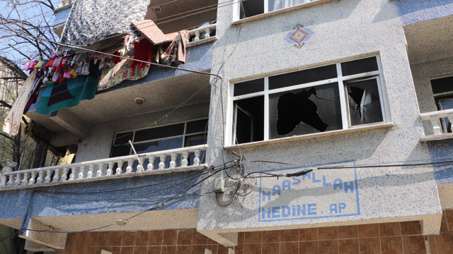 Samsun'da yangında can pazarı! 2'si bebek 3 kişiyi vatandaşlar kurtardı ama... - Resim: 0