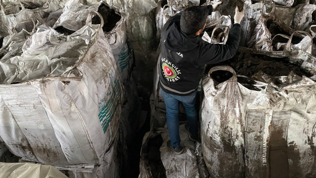 Firmanın niyeti bilinmiyor! Türkiye'ye girişi son anda engellendi tam 90 ton 700 kilo... - Resim: 0