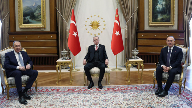Cumhurbaşkanı Erdoğan, Rusya Dışişleri Bakanı Lavrov'la bir araya geldi - Resim: 0