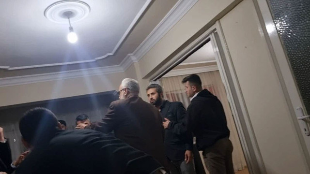 Yeniden Refah'ta 'kadın erkek yan yana oturamaz' kavgası! "Kurtardık mı İslamiyet'i? - Resim: 0