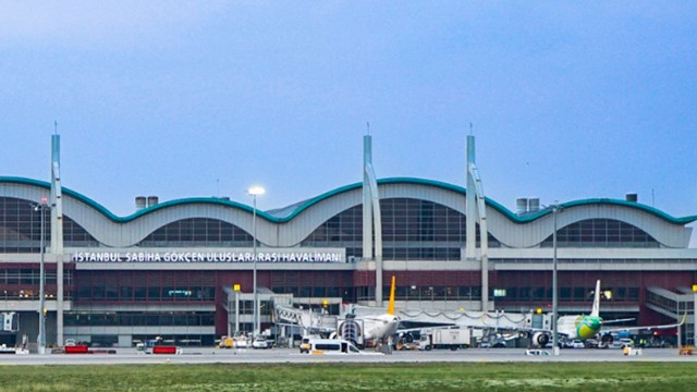 Sabiha Gökçen Havalimanı’nda bayram yoğunluğu başladı - Resim: 0