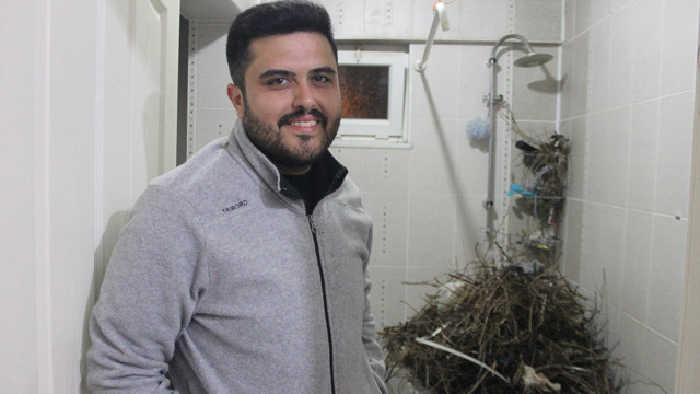 Banyoda iş üstünde yakaladı! 15 gün tatile gitti evine döndüğünde şoku yaşadı - Resim: 0