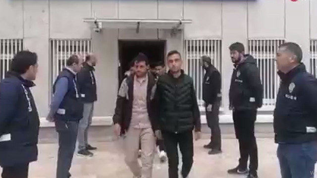 Türkiye'ye kanuna aykırı yöntemlerle giren 100 kaçak göçmen yakalandı - Resim: 0