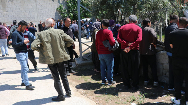 Ekmek yaparken eski damat geldi! Eski eşi hariç 3 kişiyi vurdu ardından intihar etti - Resim: 1