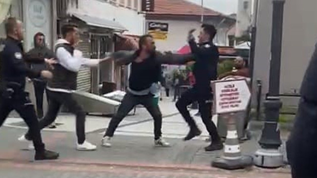 Bartın'da polise yumruk atan şahsı linçten yine polis kurtardı - Resim: 0