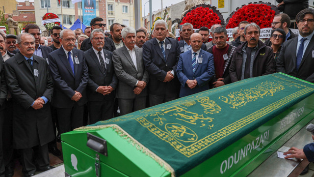 Kemal Kılıçdaroğlu kayınbiraderinin cenaze törenine katıldı - Resim: 1