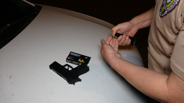 Adana'da el bombasıyla seçim bürosu bombalamaya giden PKK'lı yakalandı! - Resim: 1