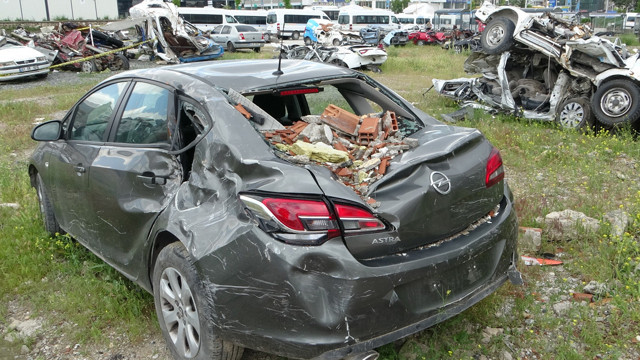 Depremde Malatya'da hepsi hurdaya döndü; 245 aracın piyasa değerine bakın... - Resim: 1