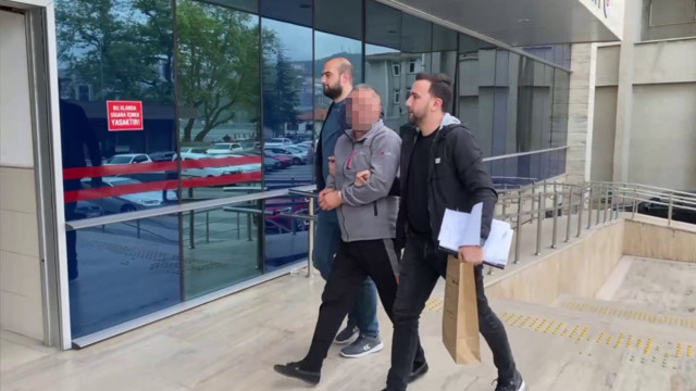 Zonguldak'ta spor antrenörüne bıçakla saldıran zanlı: Bana namussuzluk yaptı - Resim: 0