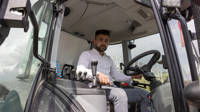 Cumhurbaşkanı Erdoğan'a teşekkür etmek için traktörüyle Ankara'ya geldi - Resim: 1