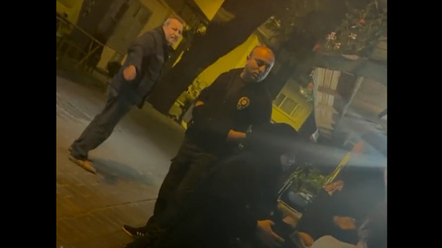 Tesettürlü kadınları kovdu! Üsküdar'daki Asude Çay Evi'nin tüm izinleri iptal edildi - Resim: 0