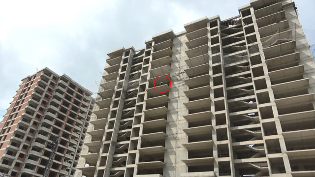 Samsun'da 10. katta intihar girişimi! Genç kız yürekleri ağza getirdi - Resim: 0