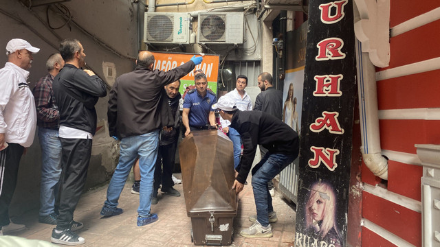 Zonguldak'ta arkadaşlarıyla şakalaşırken kendini öldürdü - Resim: 1