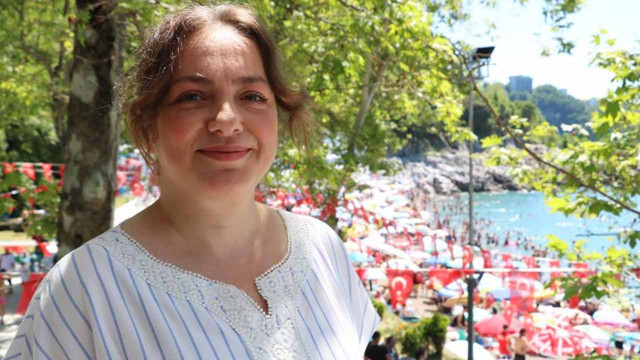 Akdeniz sahillerini aratmadı, 3 bin kişi denize akın etti - Resim: 2