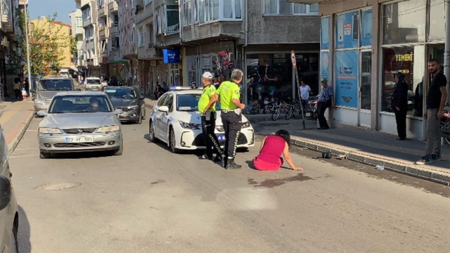 Alkollü kadın trafikte dehşet saçtı! Kendini araçların önüne attı - Resim: 0