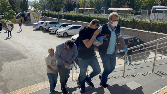 İnternet dolandırıcıları 700 bin lira vurgun yaptı! Sahte dekontla 25 kişiyi dolandırdılar - Resim: 0