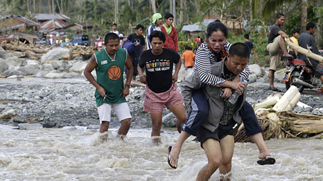 Filipinler'de tayfun felaketi can almaya devam ediyor! Ölü sayısı 29'a yükseldi - Resim: 0