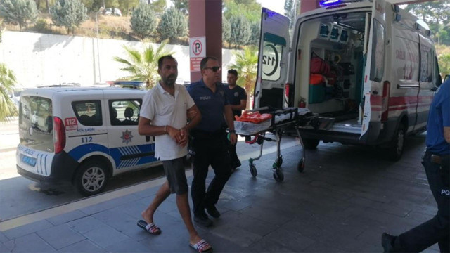 Pişkin hırsız elma yiyerek yaptığı hırsızlık fark edilince bıçakla tehdit etti - Resim: 1