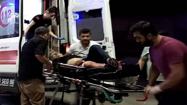 Komşuların gürültü kavgası kanlı bitti! Bir taraf bıçakla bir taraf silahla saldırdı: 4 kişi yaralandı - Resim: 2