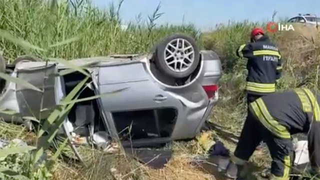 Manisa'da feci kaza! Şarampole yuvarlanan araçta 5 kişi yaralandı - Resim: 0