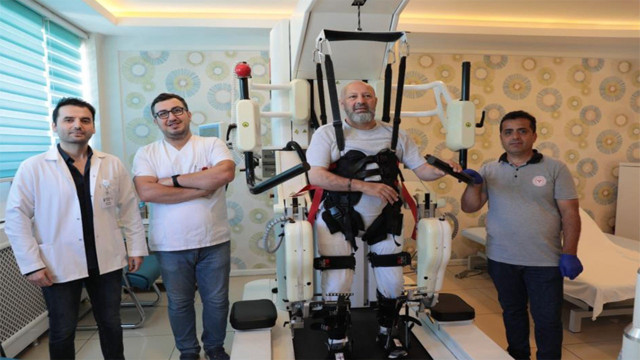 Ailesi bile gördüklerine inanamadı! Yatalak geldiği hastaneden yürüyerek çıktı - Resim: 2