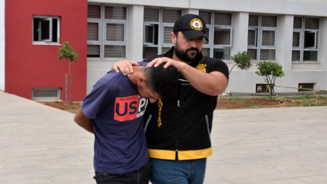 Adana'da köy muhtarının üvey oğlunu öldürdüğü öne sürülen 3 katil zanlısı tutuklandı! - Resim: 1