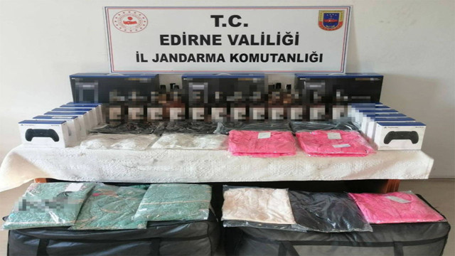 Edirne'de jandarma ekiplerinden dev kaçakçılık operasyonu! - Resim: 0