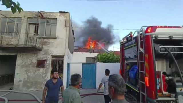 İzmir'de terk edilmiş ev faciaya neden oldu! Evde çıkan yangın mahalleyi yaktı - Resim: 2