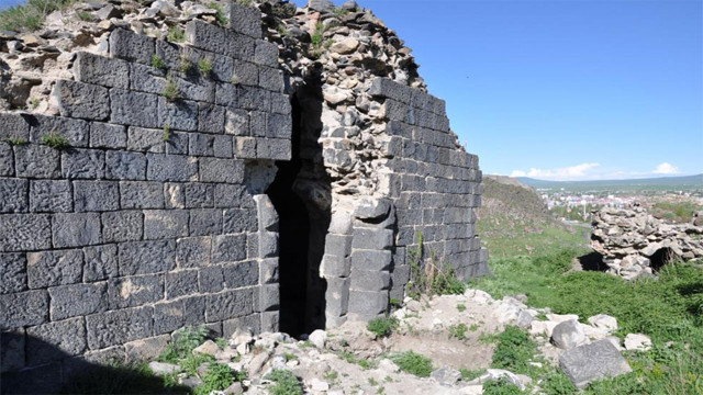 Defineciler Gürcü Kilisesini tarumar etti! Define için Kiliseyi yıktılar - Resim: 2